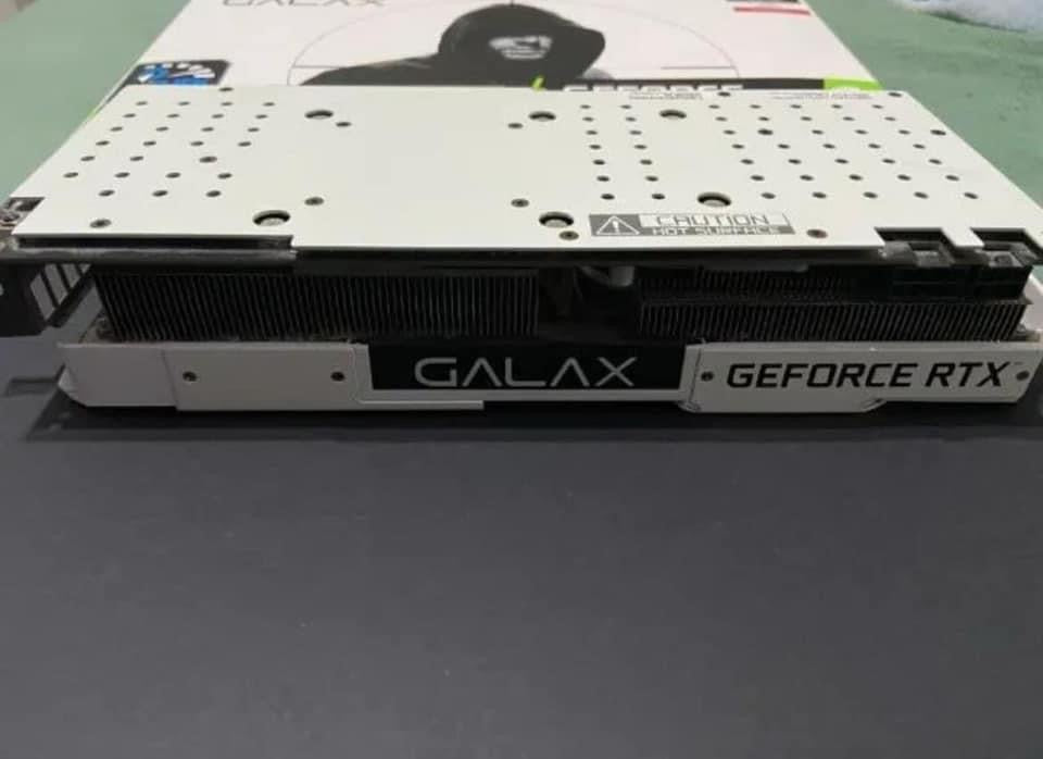 Placa de vídeo
RTX 2060 ex white